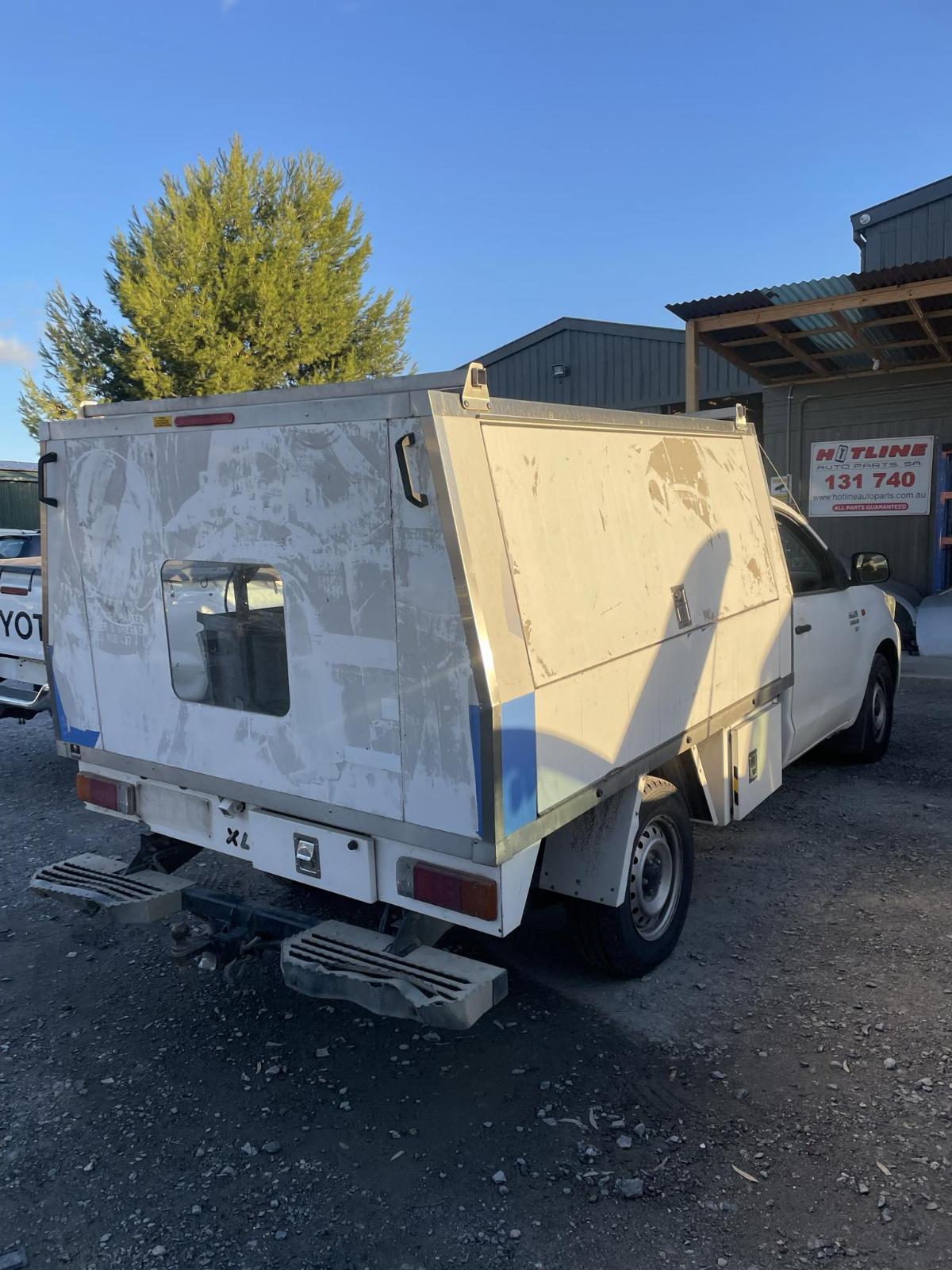 View Auto part Sunvisor Toyota Hilux 2012