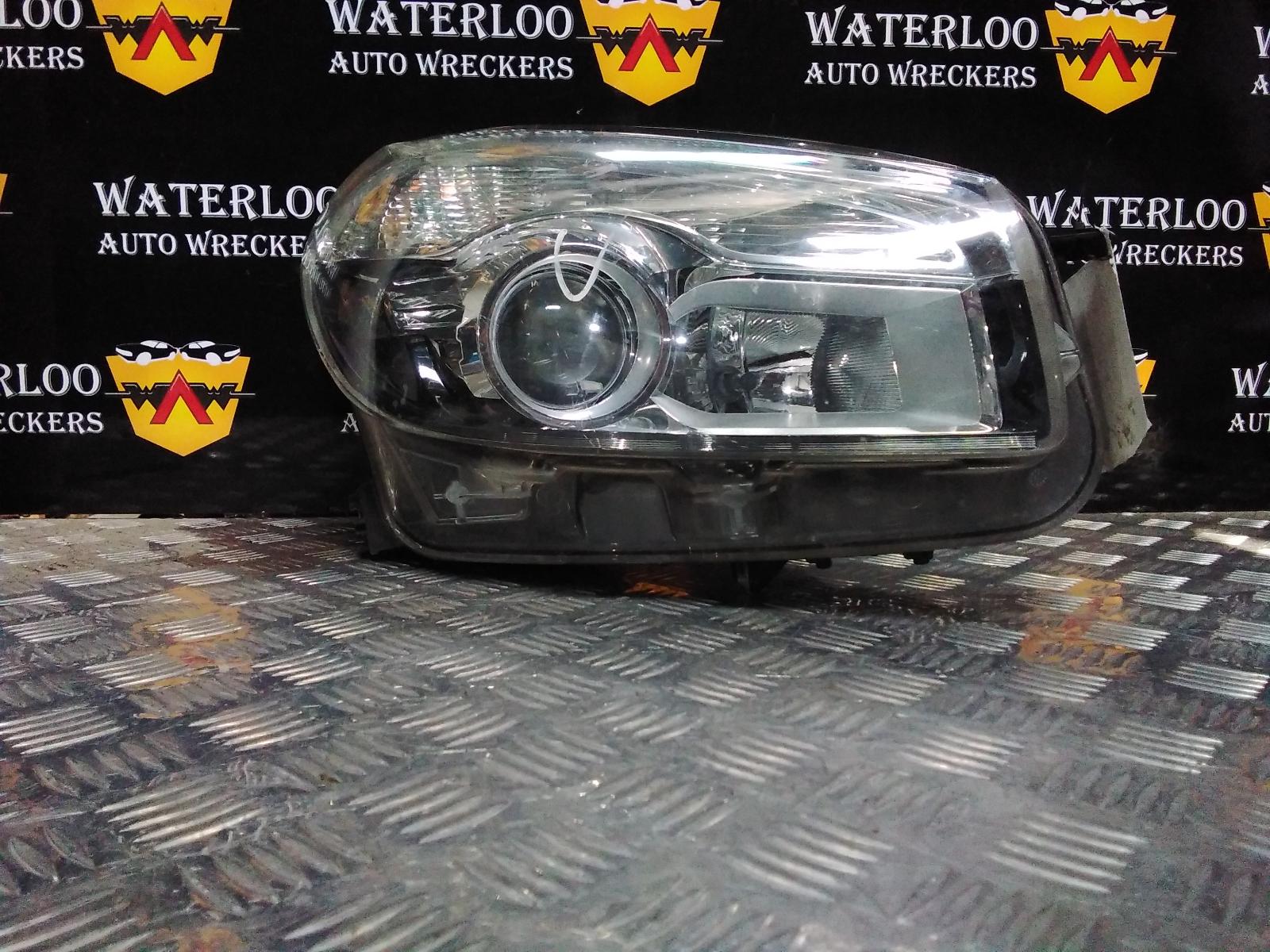 2010 Nissan Dualis Right Headlamp View Auto part Right Headlamp Nissan Dualis 2010