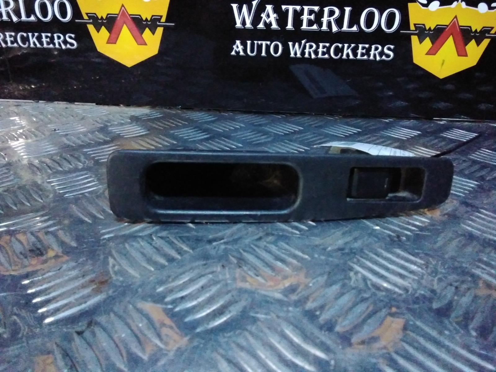 View Auto part Pwr Dr Wind Switch Nissan Dualis 2010