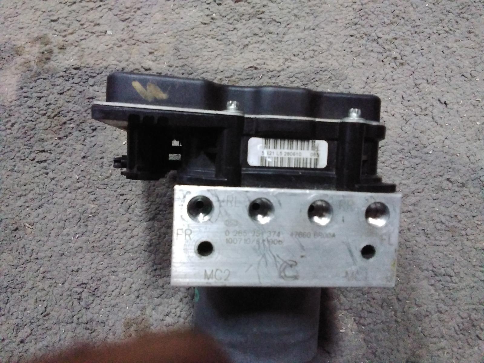 2010 Nissan Dualis Abs Pump/Modulator View Auto part Abs Pump/Modulator Nissan Dualis 2010
