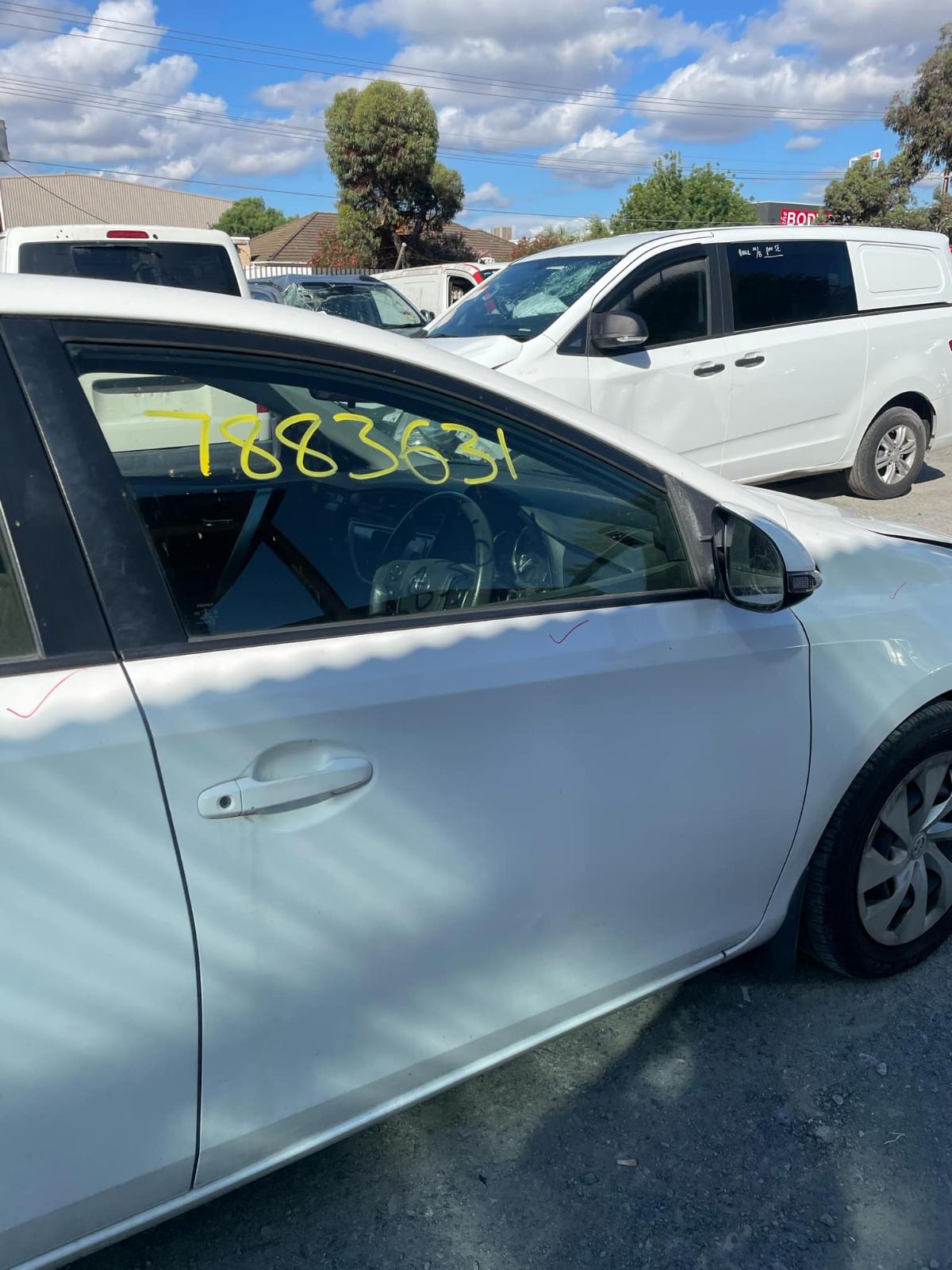 View Auto part Wheel Standard/Steel Toyota Corolla 2014