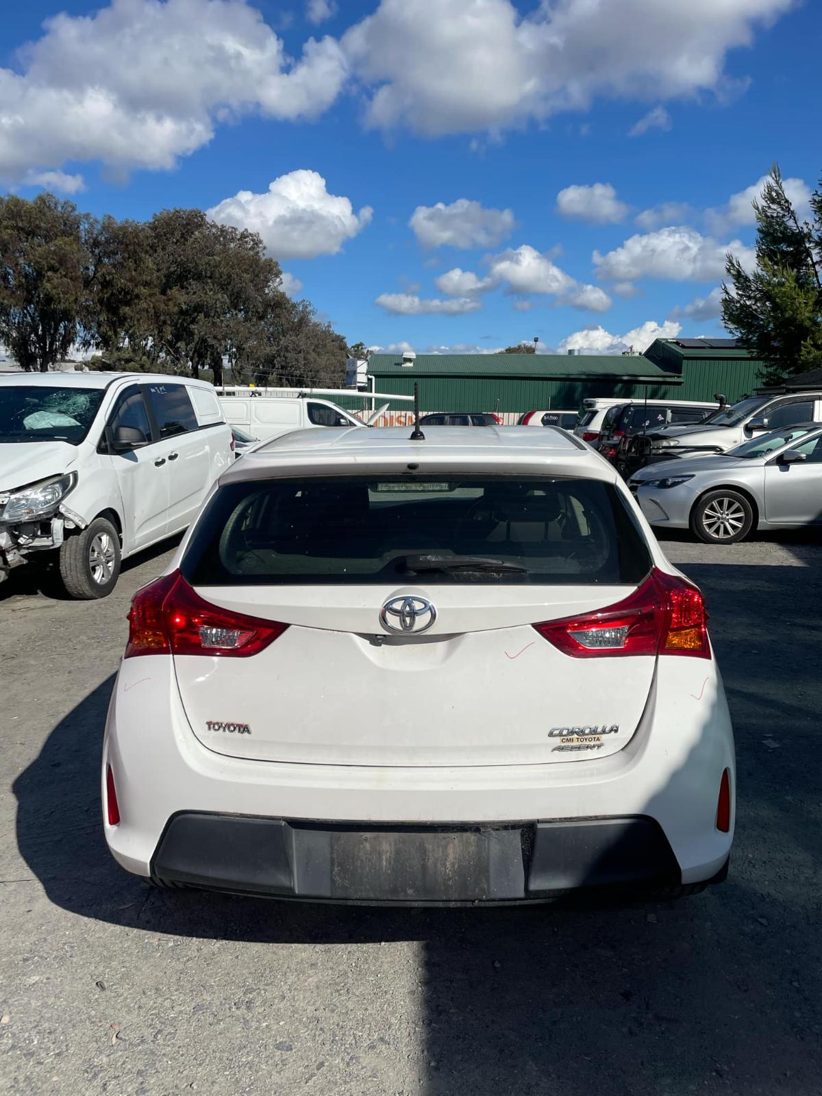 View Auto part Wheel Standard/Steel Toyota Corolla 2014