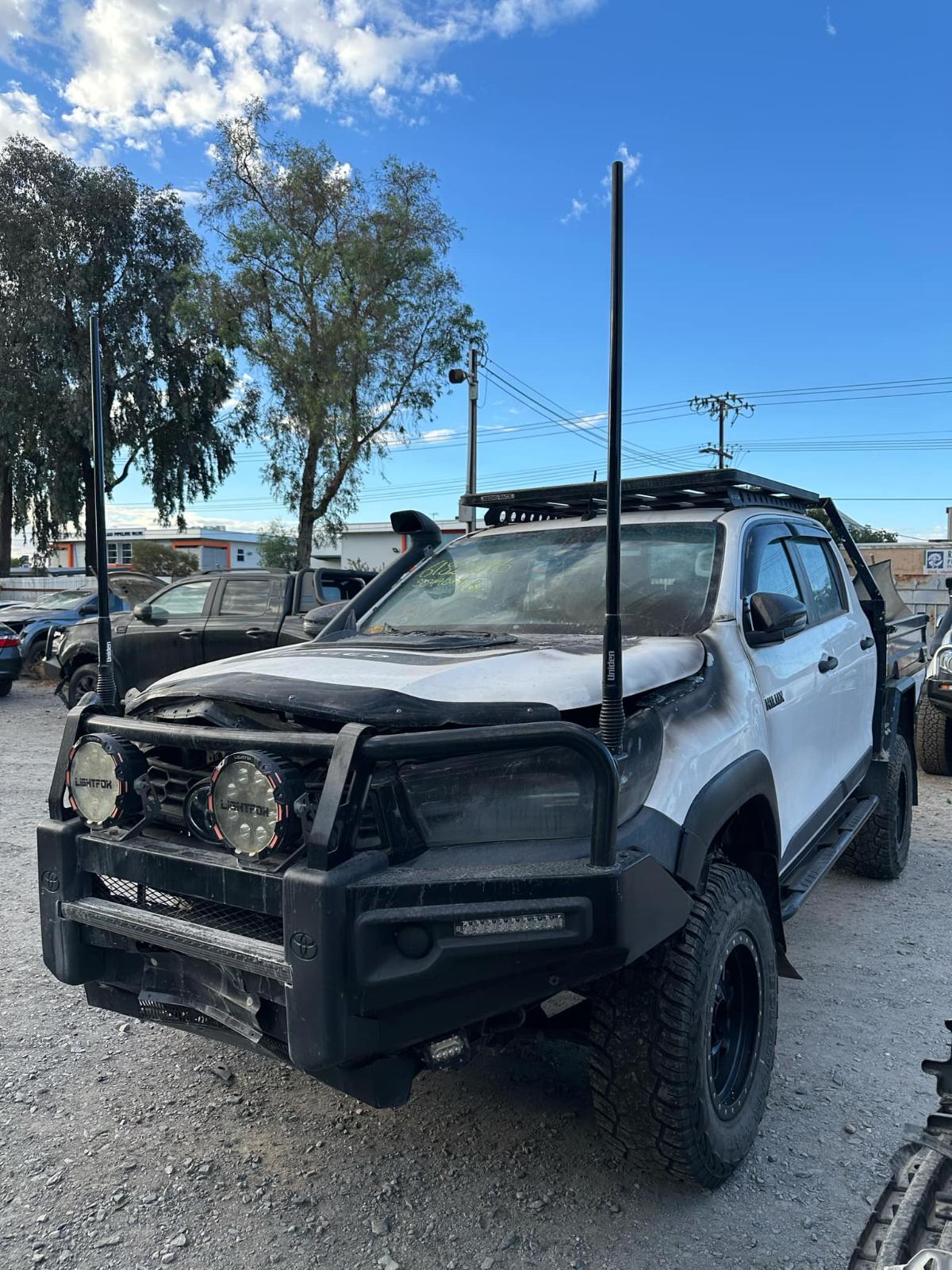 2020 Toyota Hilux Towbar View Auto part Towbar Toyota Hilux 2020
