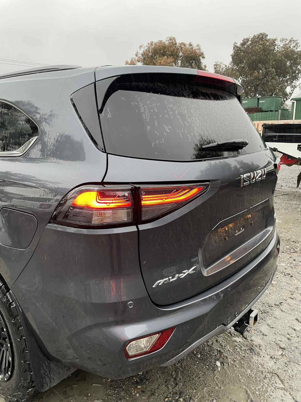 2023 Isuzu Mu-x Left Guard Liner View Auto part Left Guard Liner Isuzu Mu-x 2023