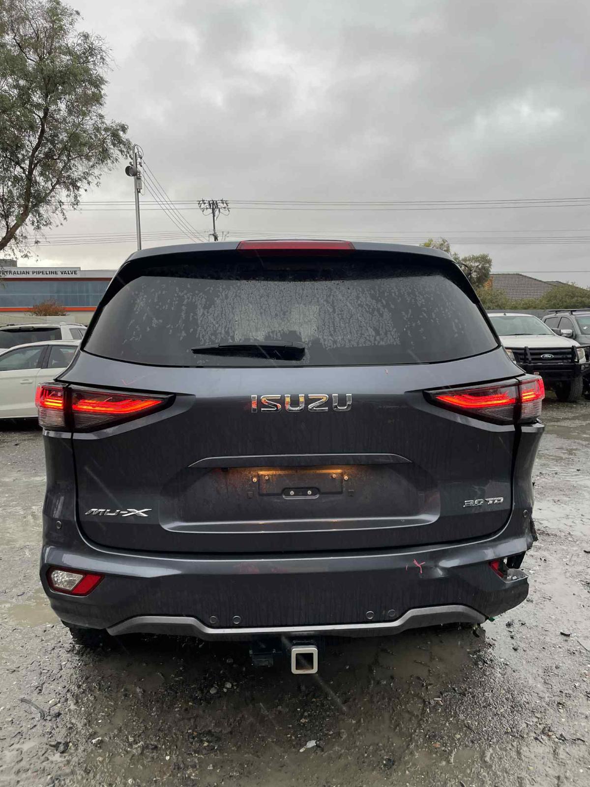 2023 Isuzu Mu-x Left Guard Liner View Auto part Left Guard Liner Isuzu Mu-x 2023