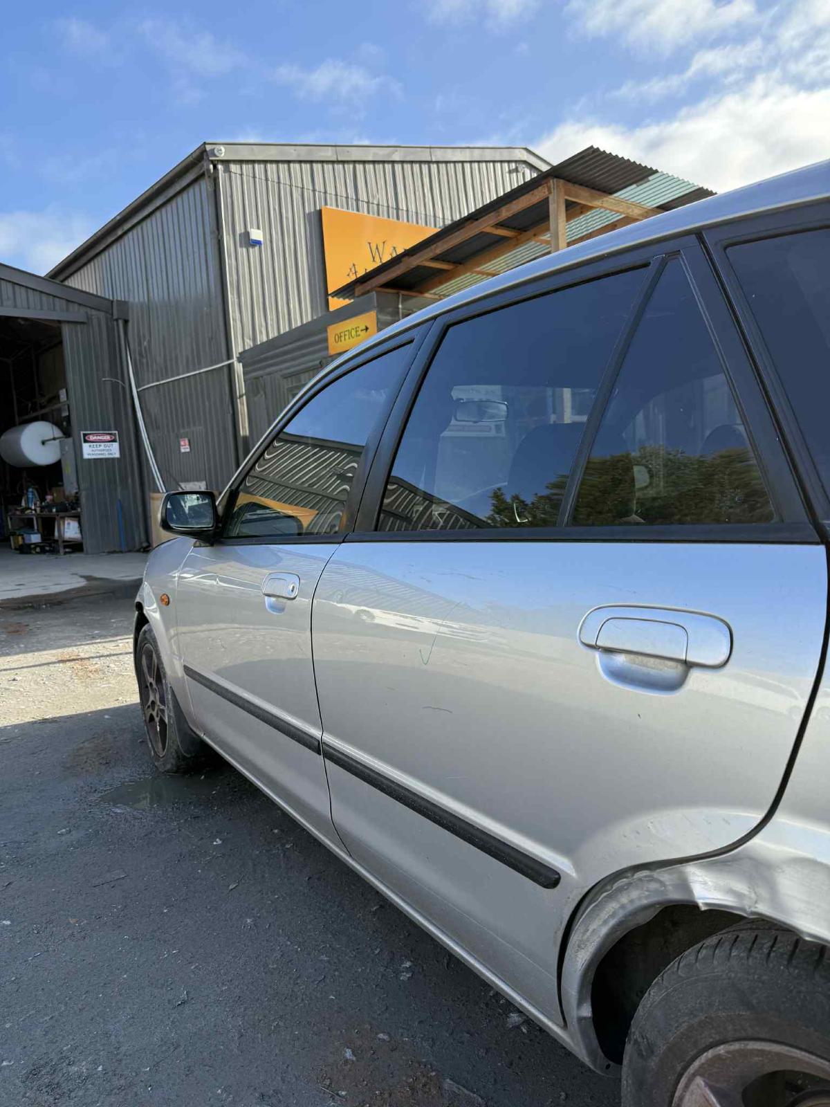 View Auto part Engine Mazda 323 2003