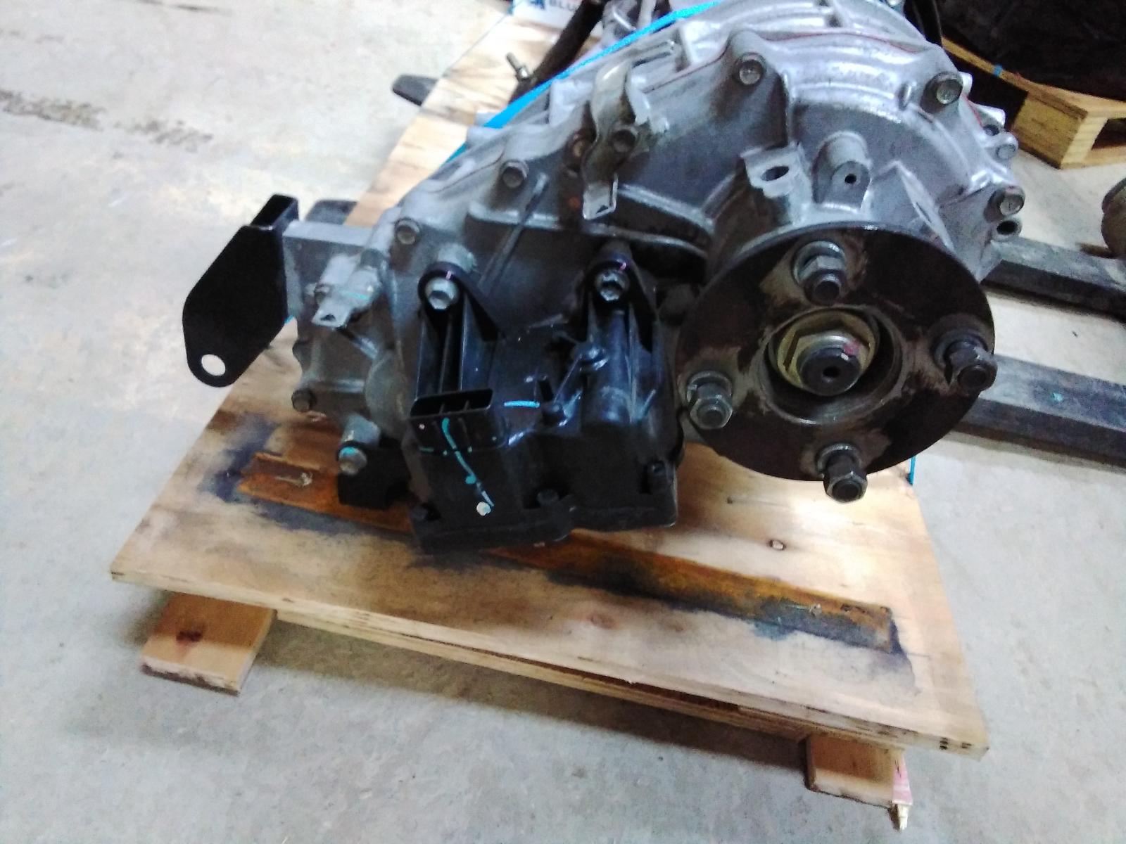 View Auto part Transfer Case Mitsubishi Triton 2014