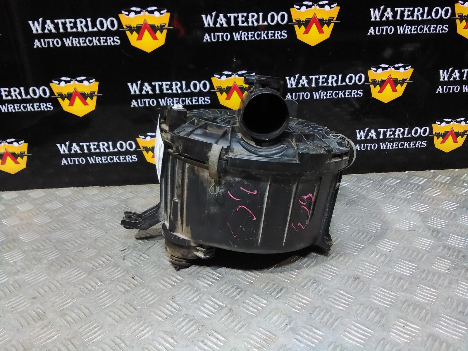 View Auto part Air Cleaner/Box Toyota Hilux 2012