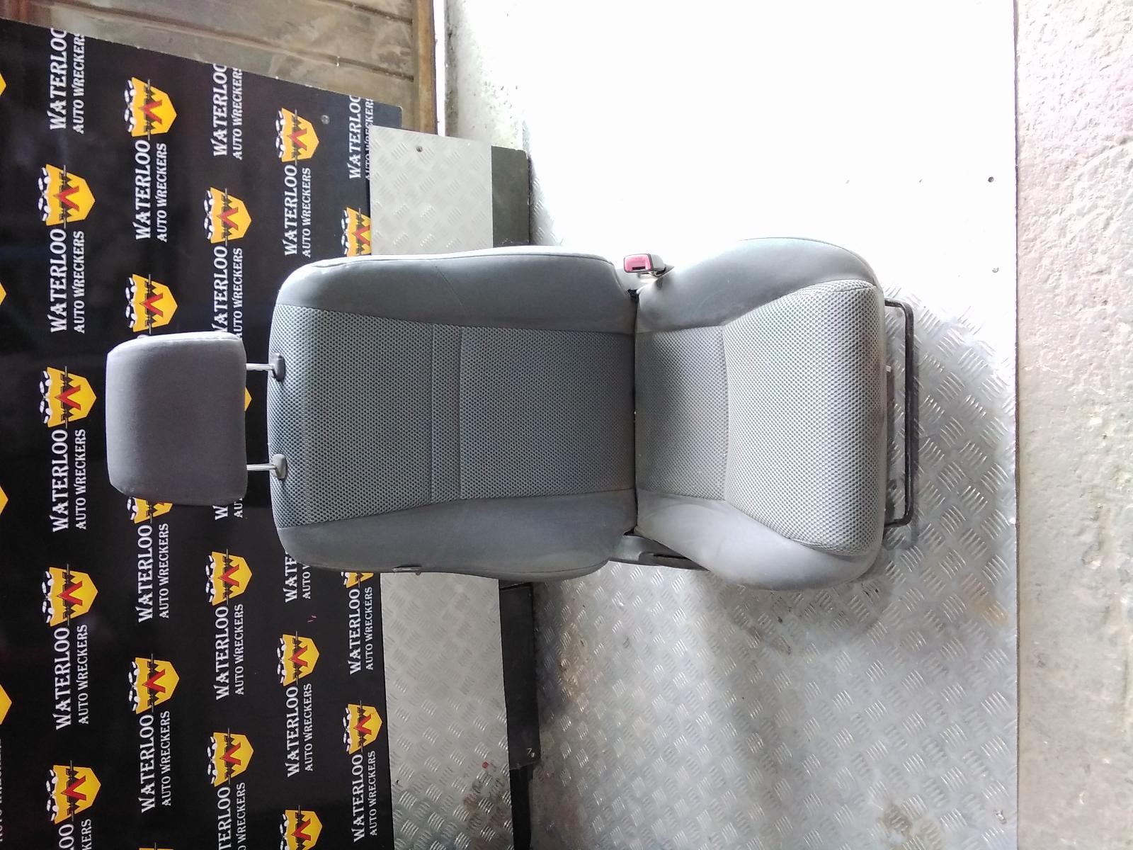 View Auto part Front Seat Toyota Hilux 2008