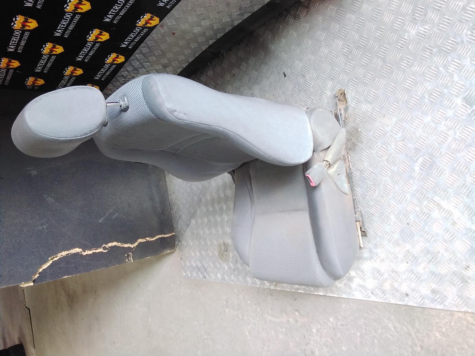 View Auto part Front Seat Toyota Hilux 2008