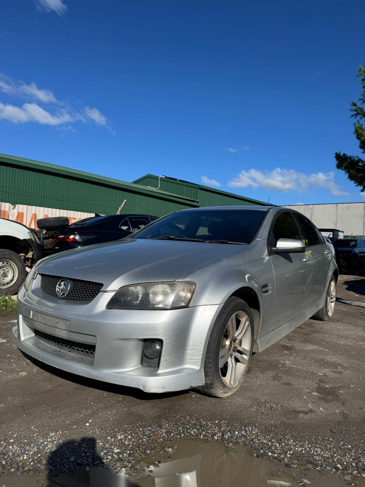 2006 Holden Commodore Right Rear Door Window View Auto part Right Rear Door Window Holden Commodore 2006