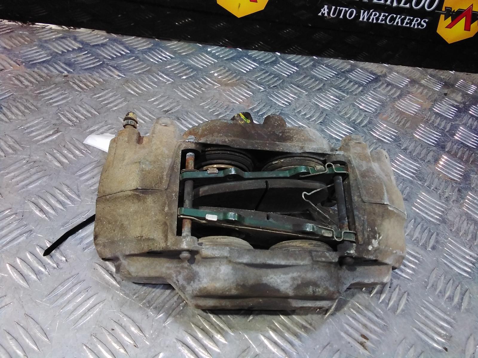 View Auto part Caliper Toyota Hilux 2020