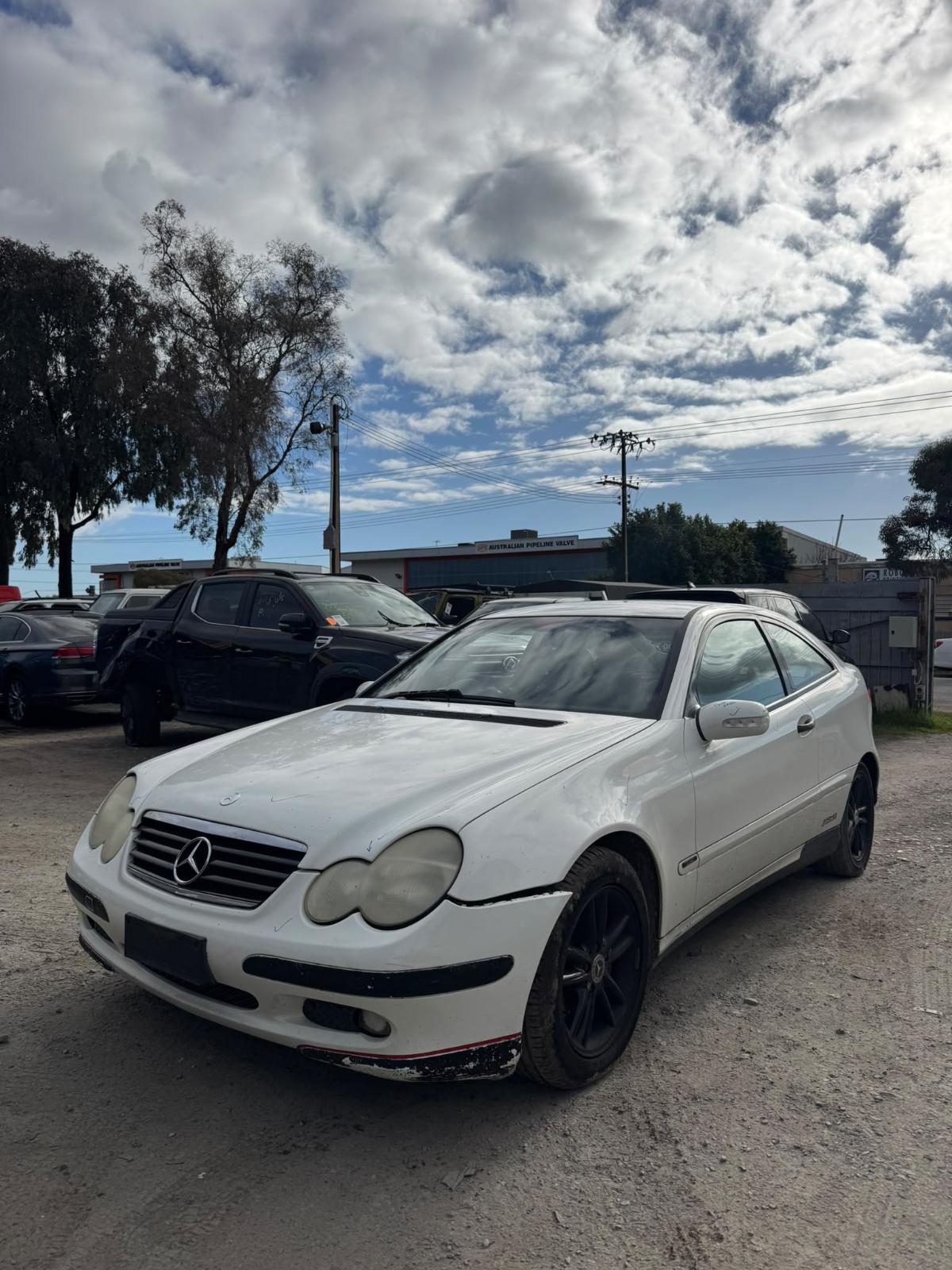 View Auto part Shock Absorber Mercedes C Class 2004